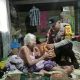 Salut, Ini Dia Aksi Peduli Lansia Bhabinkamtibmas Mapur