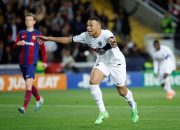 Barcelona Gugat Ke UEFA Usai Insiden Spanduk dan Flare di Parc des Princes