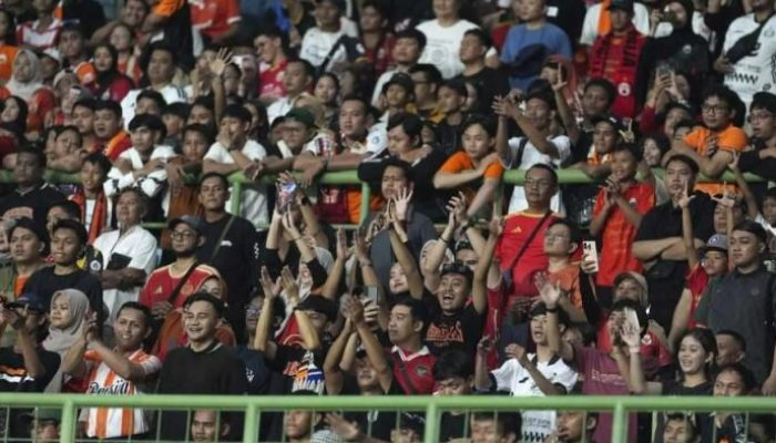 Harmoni Tribun Jadi Sorotan Usai Persija Bungkam Arema 5-1