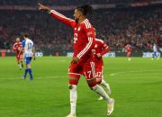 Olise Cetak Dua Gol, Selebrasi Aneh dan Gestur untuk Kane Jadi Sorotan di Kemenangan Bayern 6-1