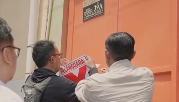 Pemkot Surabaya Hentikan Operasional 3 Rumah Kos di Kandangan Pasca Laporan Kerusakan Rumah Warga